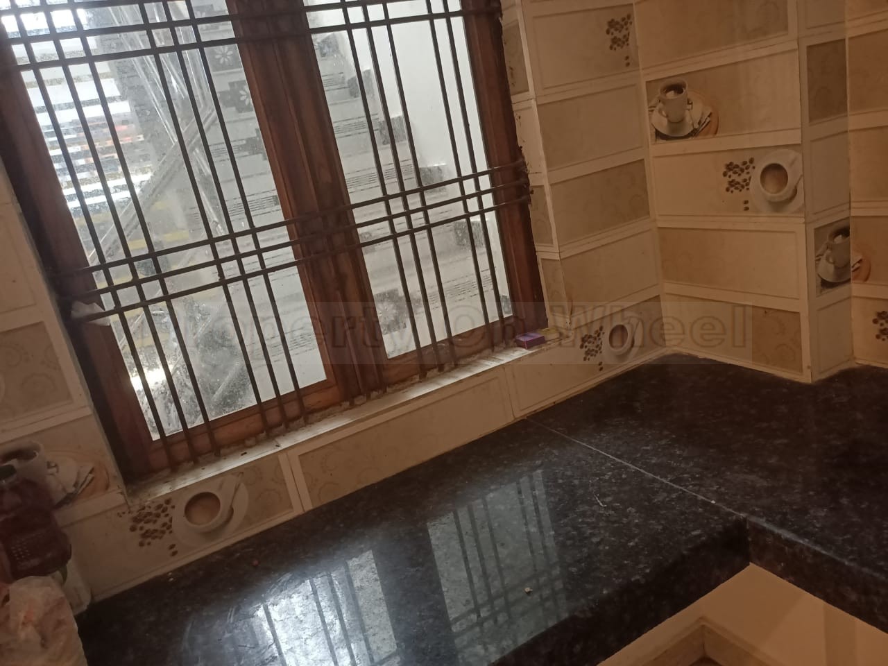 Two floors house on sale